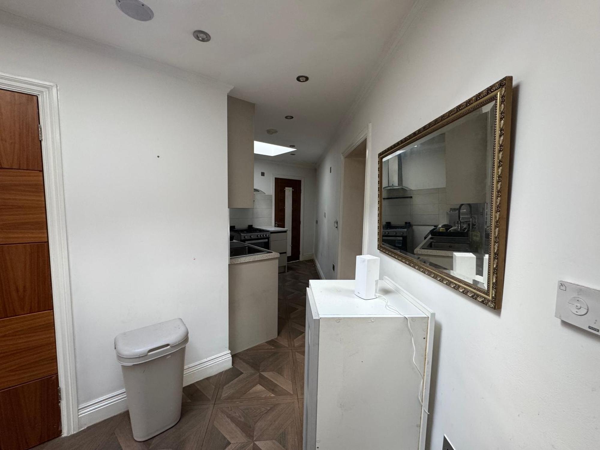 43 Lawn Avenue Apartment Yiewsley Exterior foto